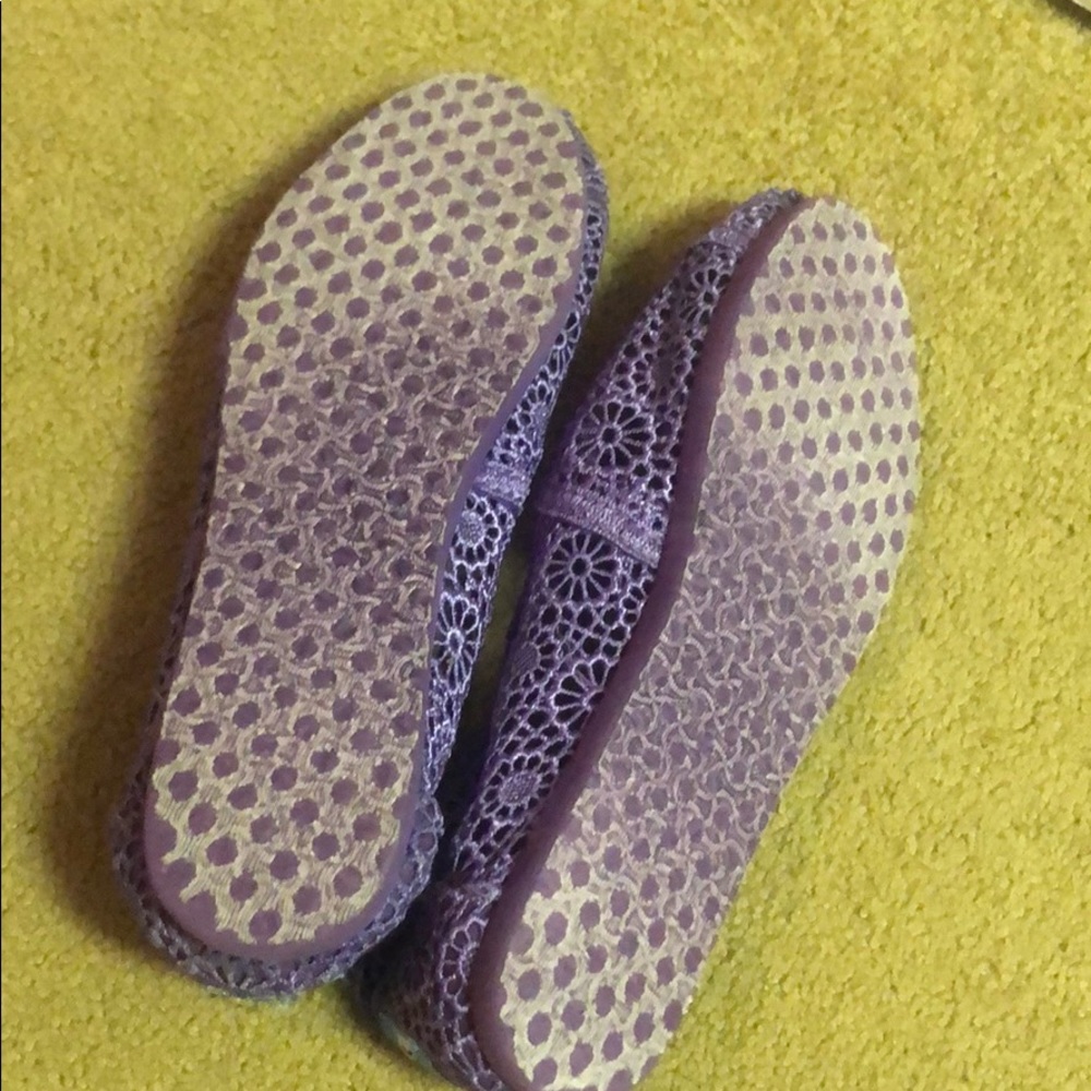 Toms - Picture 4 of 4
